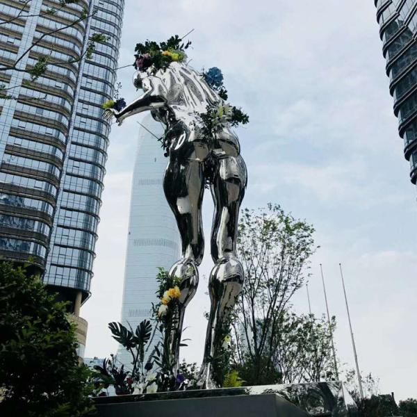 Mirror polish man stainless steel sculpture with varnish,Stainless steel sculpture supplier