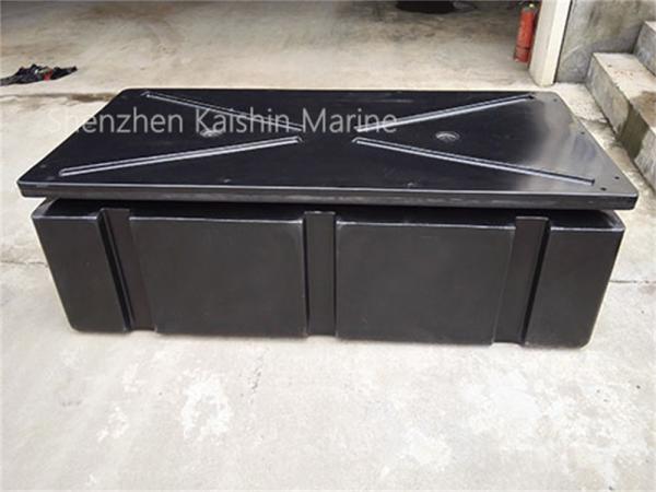 フローティングブリッジドック LLDPE フローテーション 黒またはマリーナボートのためのカスタマイズ フローティングポントン