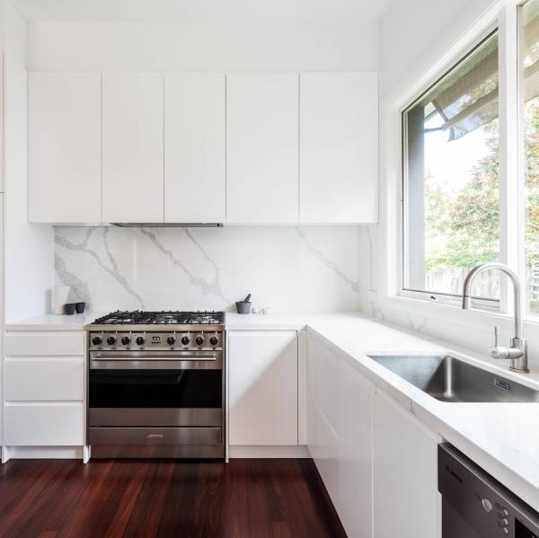 Factory Direct Modern Lacquer Finish Handless Modular Kitchen Cabinets