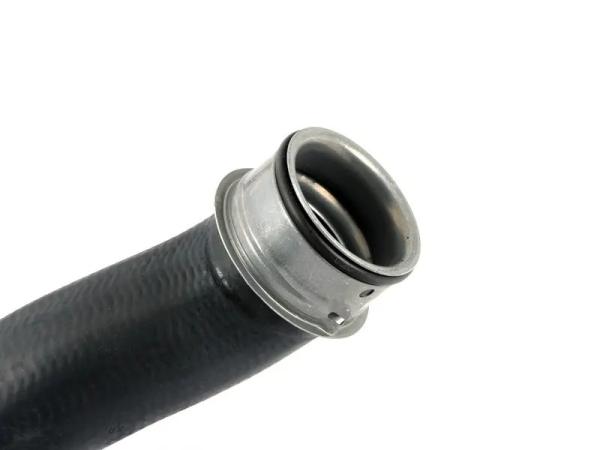 2225010493 Engine Parts Cooling Water Pipe