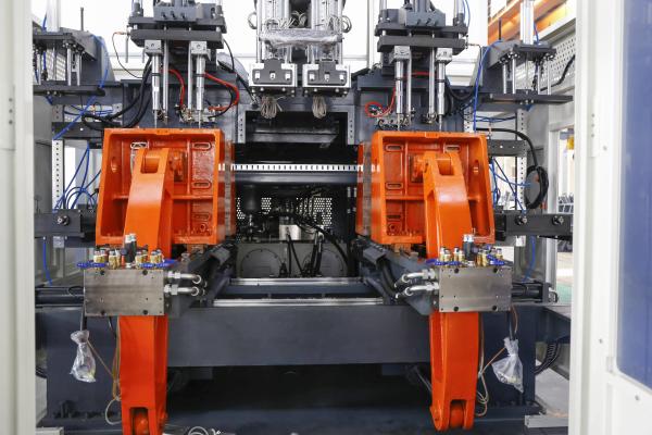 Double Station HDPE Bottle Making Machine Jerry Can Extrusion Blow Molding Machine
