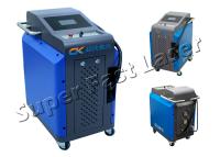 A máquina de pouco peso da limpeza do metal do laser, carro parte o removedor de oxidação limpo do laser