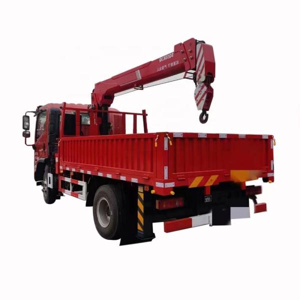 DAYUN Telescopic Boom Crane Truck Mounted 4 Tons Folding Crane