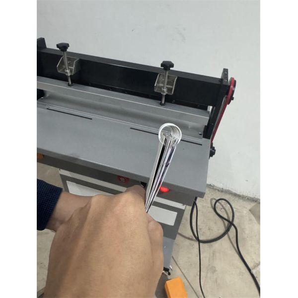 CK-620G Heavy Duty Paper Hole Punching And Double Wire O Closing Machine Equipment