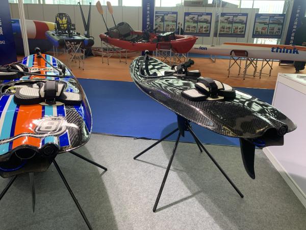 1800*600*150 mm BluePenguin Powered Surfboard Fibra de Carbono Surfboard Vibrante Flagship Surfboard