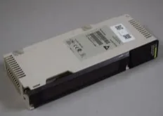 シュナイダー 140CPU21304 制御システム モジュール 高速マイクロプロセッサ