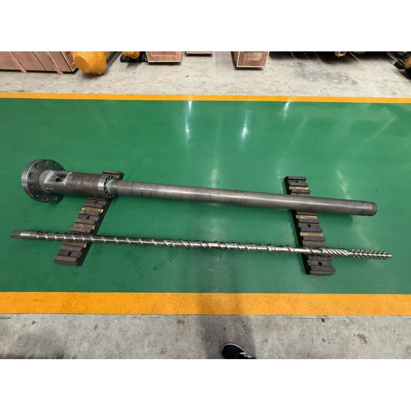 Precision 0.015mm Screw Straightness Single Screw Extruder Screw Barrel with 38CrMoAlA Material and Nitriding Surface Treatment