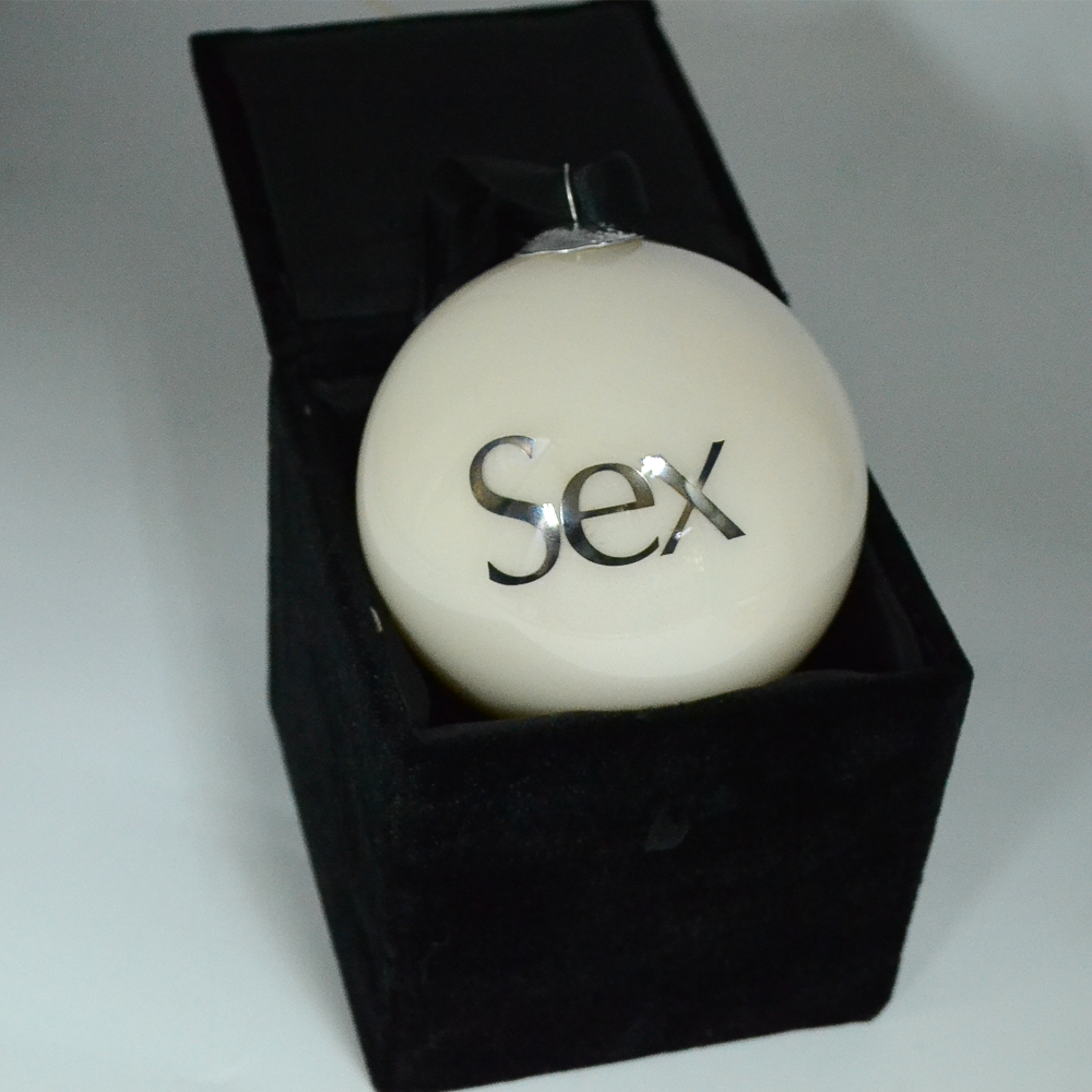 Personalised High-quality Christmas Hanging Baubles for Decorating Rooms