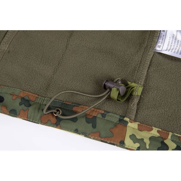 Windproof Fleece Lined Hunting Jacket with Flecktarn Camouflage for Woodland Tactical Use