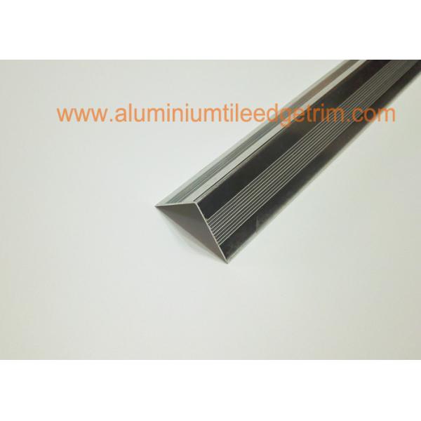 Right Angle Shaped Aluminium Metal Stair Nosing For Concrete Steps Long Lifespan