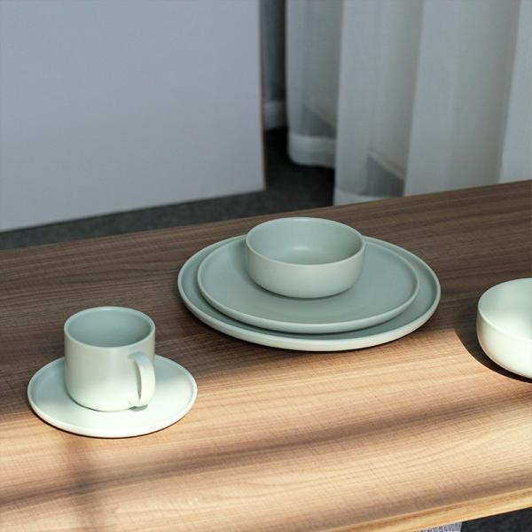 Green Minimalist Colored Porcelain Dinnerware 6pcs Unbreakable Porcelain Dinnerware