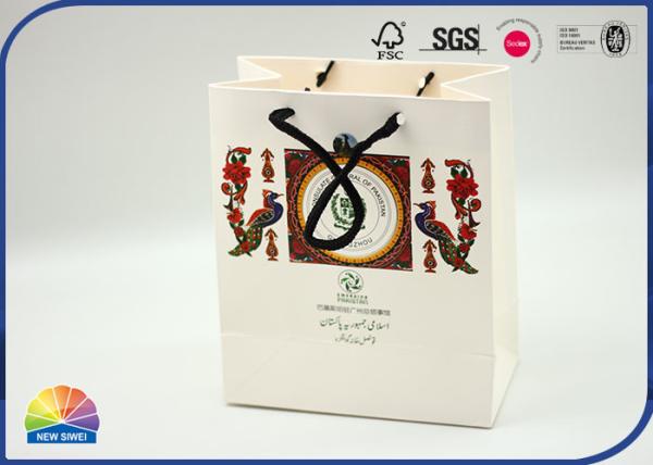 180 gsm - 250 gsm Sacos de papel de mercadoria personalizados revestidos para embalagens de varejo de compras