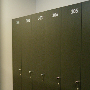 Taquillas fenólicas compactas para gimnasio, taquillas de almacenamiento montadas en la pared para gimnasio