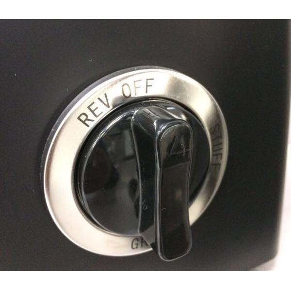 Коммерчески промышленный автоматический Минсер мясорубки с сосиской изготовляя оборудование