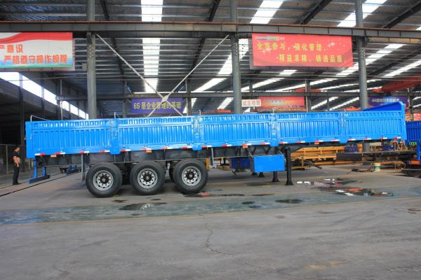 Reboque de caminhão de parede lateral de 13 m 3 eixos 50 pés de largura para transporte de vegetais a granel
