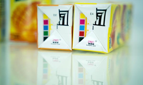 200ml Slim Aseptic Packaging Material For Milk / Juice Package (Multi Layers Laminated)