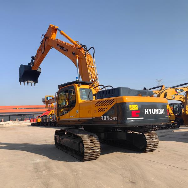 30 Ton Hyundai Used Excavators Backhoe Digger 1.45m3 Capacity Heavy Equipment Machine