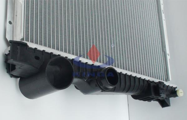 High performance Automobile mercedes benz W220 radiator 2205000003