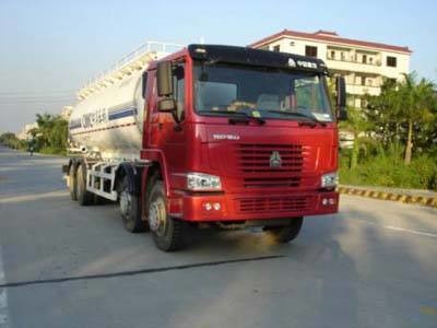 HOWO 6 Wheel Cement Carrying Trucks , 4x2 10m3 Bulk Tank Truck High Safety / Reliability