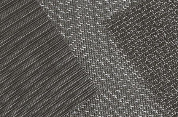 Plain Weave Iron Wire Mesh , Black Steel Mesh 16 Mesh 0.45mm Uniform Aperture