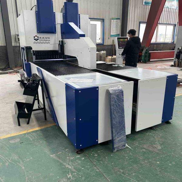 Automatic Lubrication System CNC Panel Bender 13 Axis Synchronized Coordination