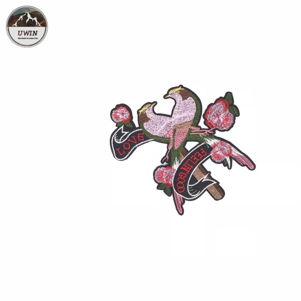 Pink Loving Bird Iron On Patches Elegant Cartoon Animal Design Customized Logo