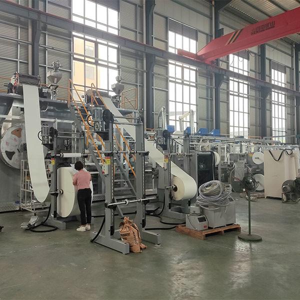 2025 New Easy Operation Adult Diaper Making Machine Full Servo 400 KW with CE