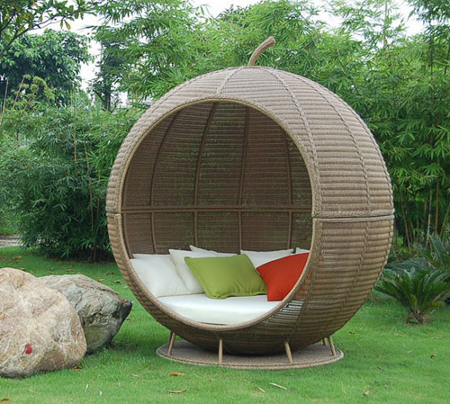 Meubles d' extérieur revêtus de poudre canapé de tissage en rotin de style pomme pour la détente dans la cour