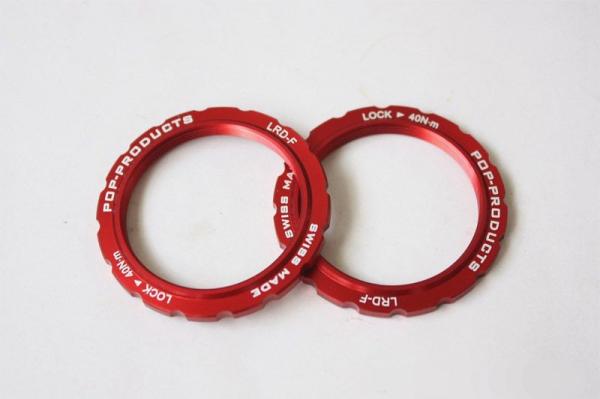CNC que mói o vermelho claro da tampa do volante da liga de alumínio anodizado com LOGOTIPO da gravura do laser