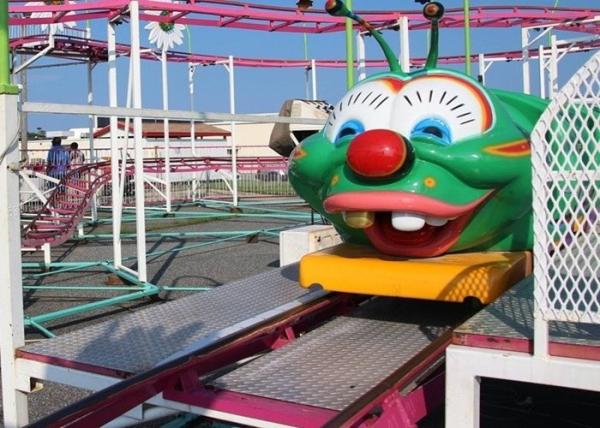 Various In Design Wacky Worm Coaster , Outdoor 6 Seats Kids Amusement Ride