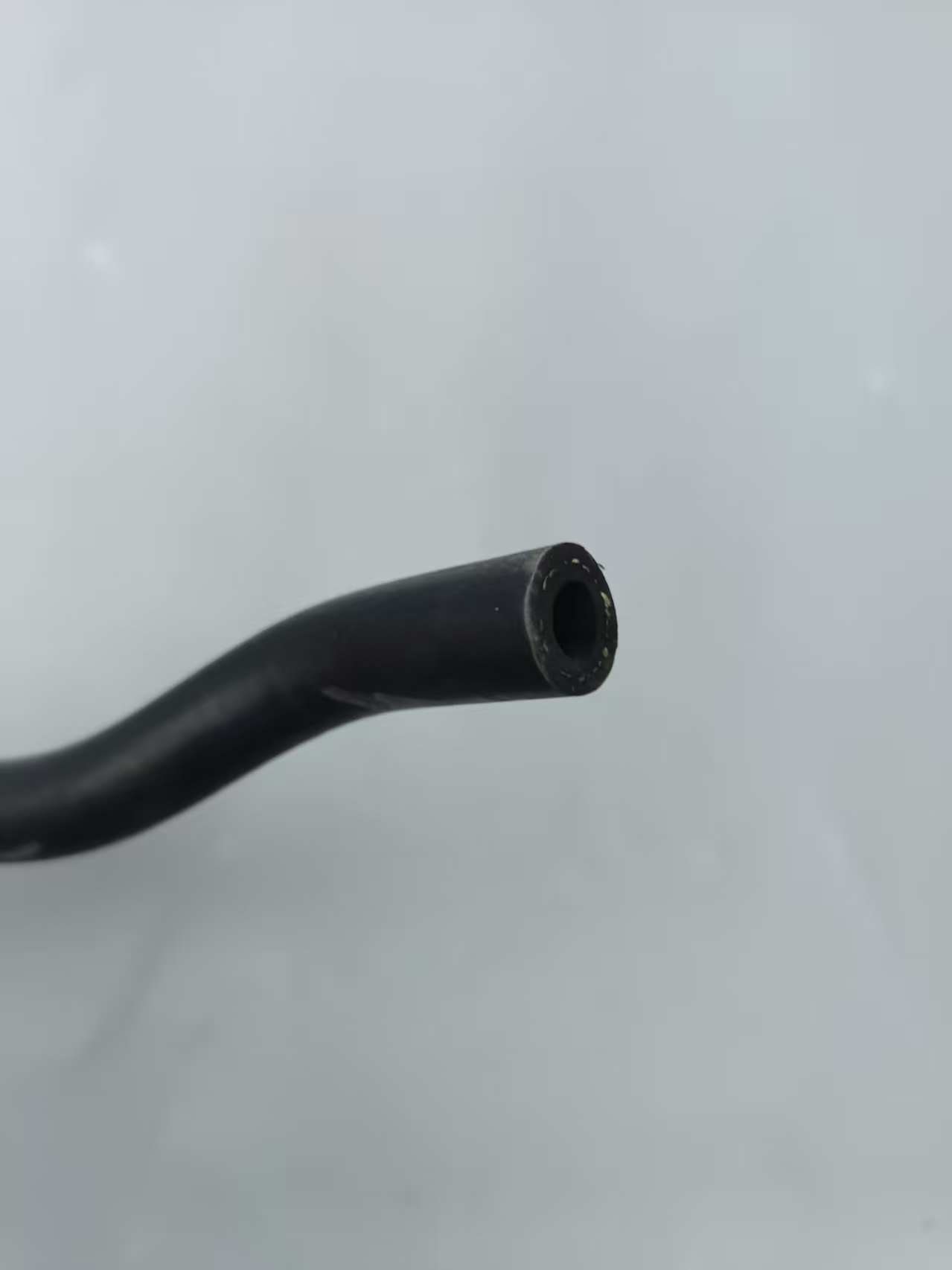 Best-selling radiator hose 1712 7565 092 for N43/N45/N46