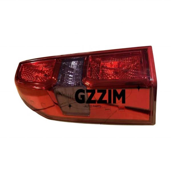 Sistema de iluminação do automóvel Nissan Patrol Y61 2006 Lâmpada de cauda traseira
