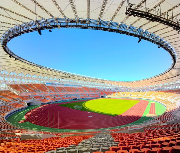 400 Meter Standard Prefabricated Running Track Permeable  Customized Logo