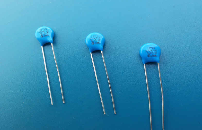 Варистор окиси металла 470V усилителей, варистор 7mm радиальный освинцованный