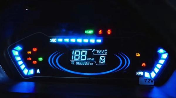 Raysince New model electric vehicle 4 Seats 5 door China high speed electric car