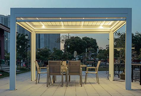 Do estilo europeu retrátil de alumínio do lazer do jardim do quadro do metal do caramanchão de T5 T6 pavilhão Louvered