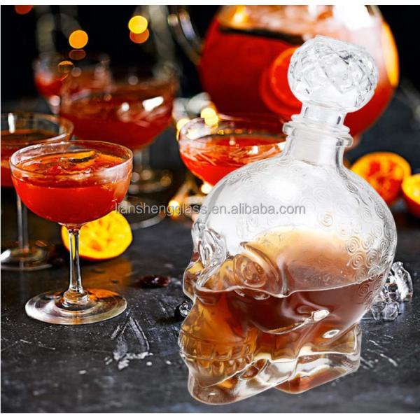 Body Material Glass Liquor Bottle with Acceptable Customer's Logo on Recycled Glass Bottle