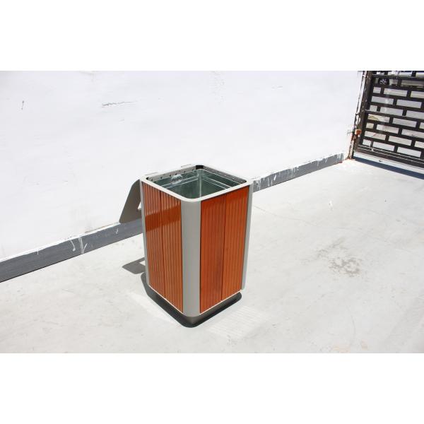 Металлическая уличная ячейка для мусора с размерами 450x450x750 мм