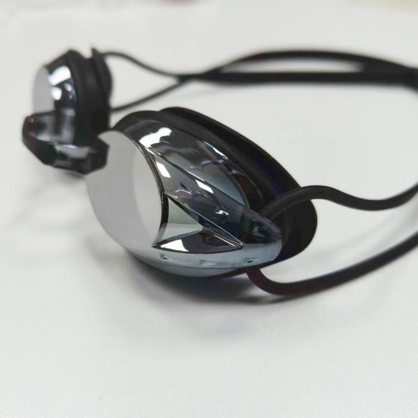High Elastic Silicone Waterproof Swimming Goggles with UV Protection for Diving & Watersports