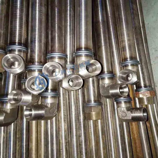 Linha encanamento de Hydraulic Breaker Piping da máquina escavadora de mangueira do óleo hidráulico de braçadeira de tubulação dos jogos