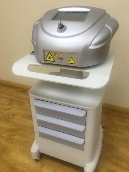 Laser vascular de alta frequência do diodo da máquina 980nm da remoção para cuidados com a pele