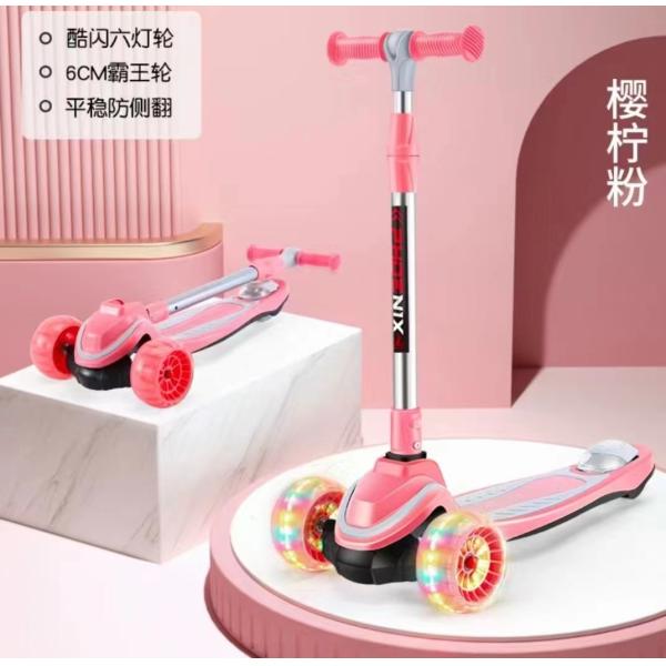 Anti Rollover Foldable Light Up Scooter 3 Wheel Kick Scooter Fashionable