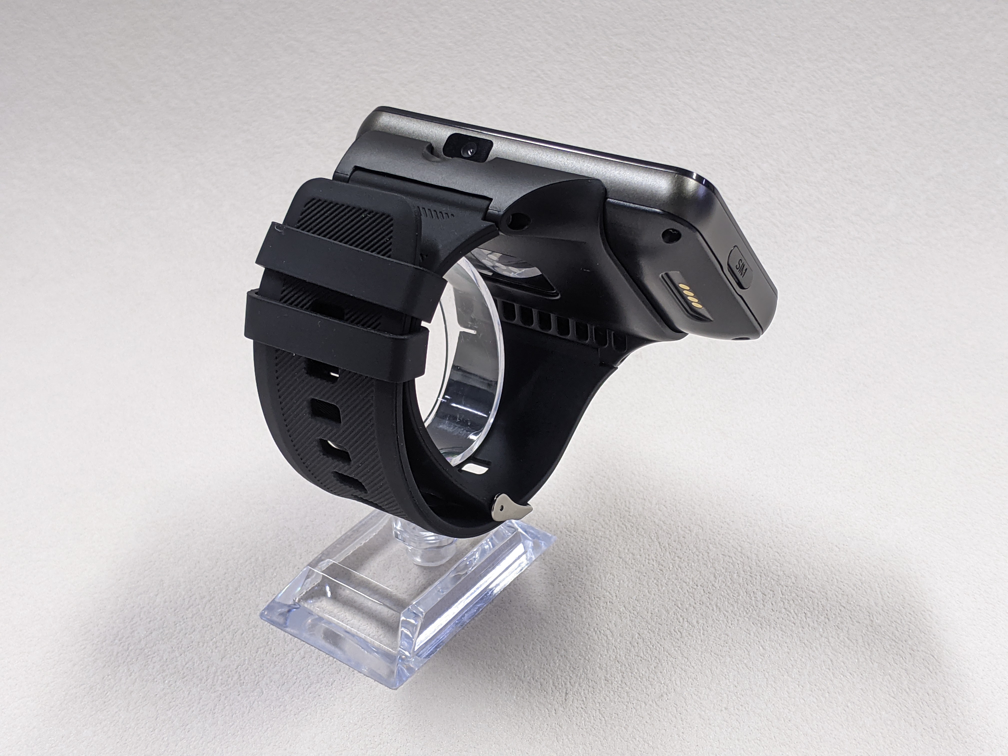 Android 11.0 MTK6765 4G Smart Watch Quad Core TFT Screen 2300mAh GPS Locator Watch