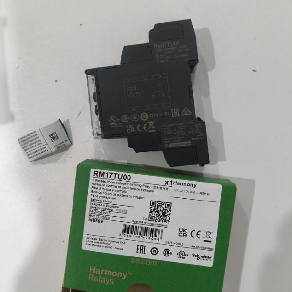 Schneider Electric RM17TU00 Harmony Modular Multifuncional de tres fases con relé de control de energía 5A 1CO