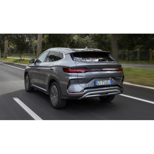 FWD 1.5L Engine At BYD SEAL U DM-i PHEV Electric Car With Electric Motor 18.3kwh Battery Maximum Power 214bhp