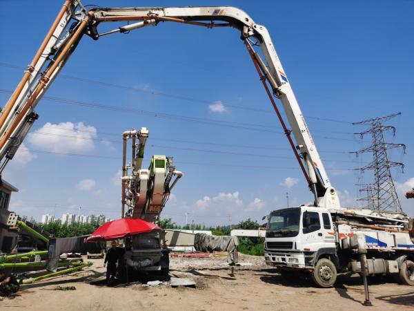40m Amplitud de vibración Equipo de hormigón para mezcladora lista para la planta de batch ZLJ5339THB