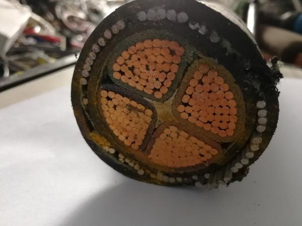 VV32 PVC Insulation Low Voltage Power Cable Armoured 1.5mm2 - 240mm2 Copper Conductor