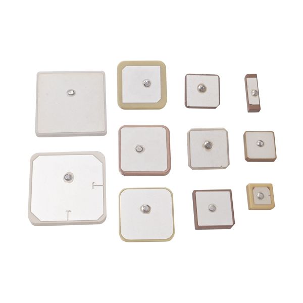 Small Mini GPS/GNSS Active Ceramic Embedded Antenna U.FL Connector 1560-1610MHz Frequency Range 28dBi