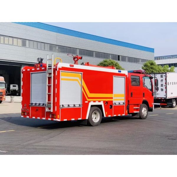 ISUZU 4000 Liters Water Foam Fire Truck For Effective Firefighting In Urban