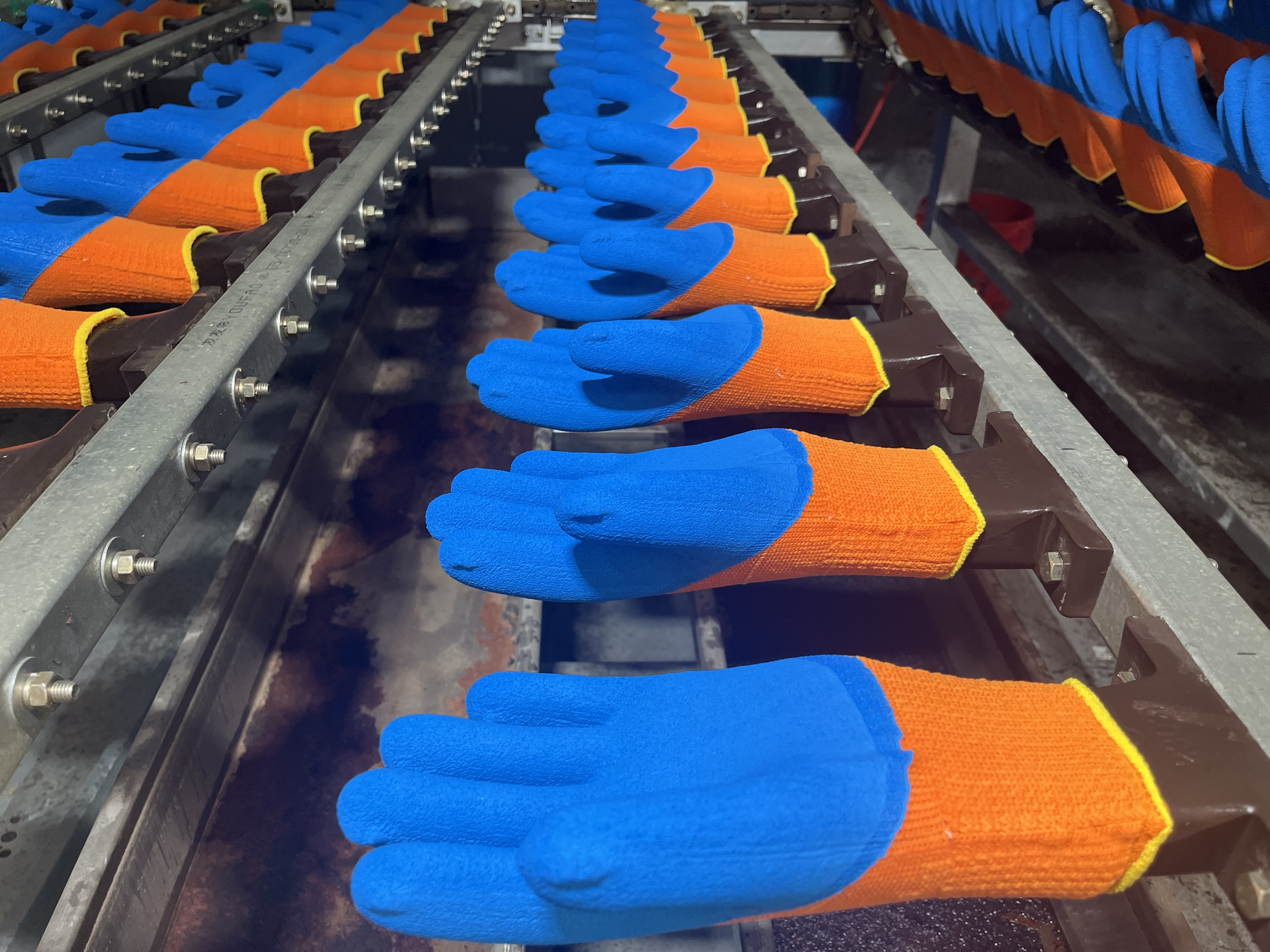 PLC Glove Production Machine PU PVC Coated Nitrile Glove Machine